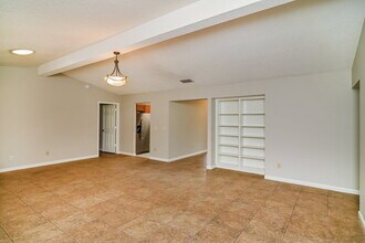4359 Hollygate Dr in Jacksonville, FL - Building Photo - Building Photo