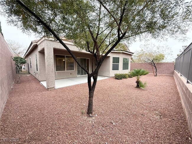 2600 Bechamel Pl in Henderson, NV - Building Photo - Building Photo