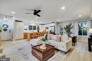 84 S Chesapeake Ave in Prince Frederick, MD - Building Photo