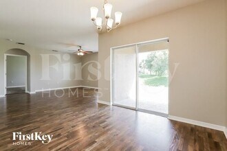 3250 Bayou Bay Dr in Lakeland, FL - Building Photo - Building Photo