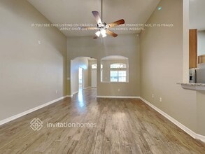 3661 Ricky Ln in St. Cloud, FL - Foto de edificio - Building Photo