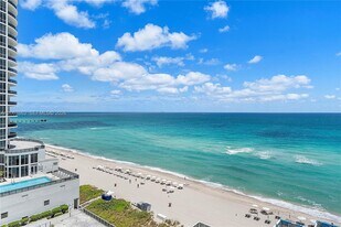 15811 Collins Ave in Sunny Isles Beach, FL - Building Photo