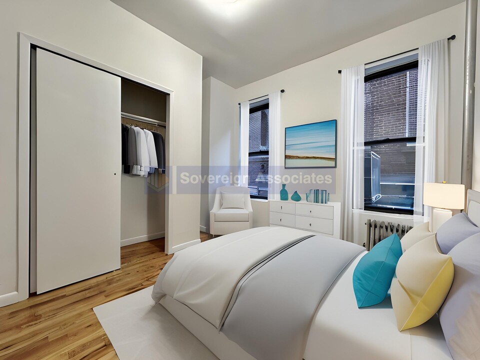 1270 1st Ave in New York, NY - Building Photo