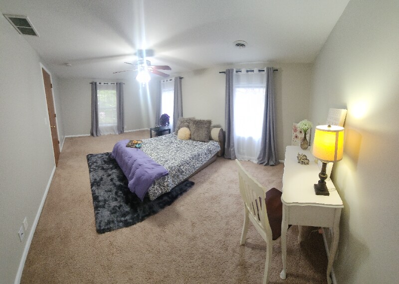 726 Michigan St in Lapeer, MI - Building Photo