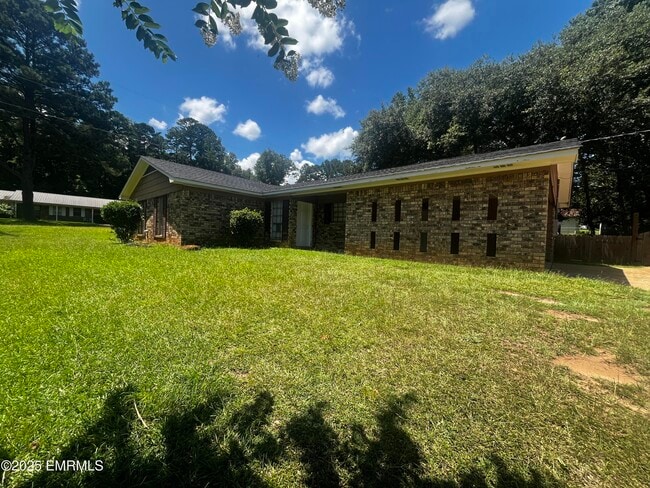 5808 40th Ct in Meridian, MS - Building Photo - Building Photo