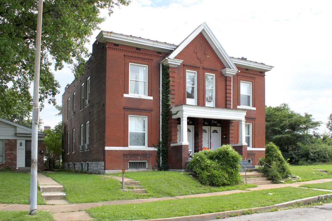 6126 Vermont Ave in St. Louis, MO - Foto de edificio