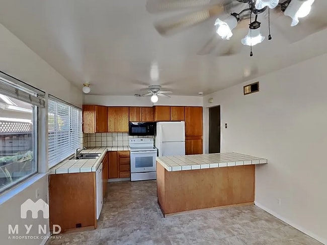 6107 Vale Ct in San Jose, CA - Foto de edificio - Building Photo