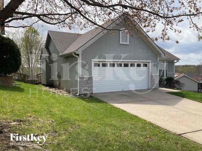 property at 1851 Mallard Dr