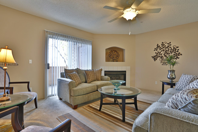 Walnut Creek Apartments in Westminster, CO - Building Photo - Interior Photo