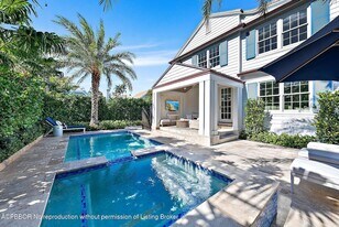 360 Seaspray Ave in Palm Beach, FL - Building Photo