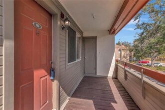 10265 Gandy Blvd N in St. Petersburg, FL - Building Photo - Building Photo