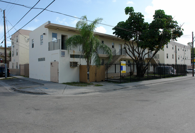 Bahia Apartments