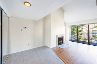 2300 Old Spanish Trl in Houston, TX - Building Photo - Building Photo