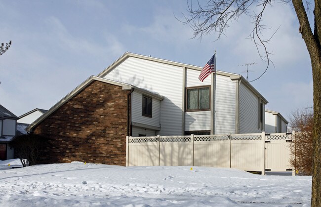 2532 Plum Leaf Ln in Toledo, OH - Foto de edificio - Building Photo