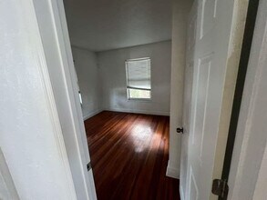 708 NE 4th St in Hallandale Beach, FL - Building Photo - Building Photo