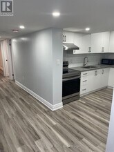 30 Lavron Ct in Markham, ON - Building Photo - Building Photo