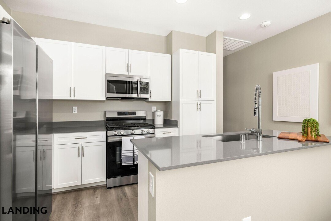 2705 N Rancho Dr, Unit 1028 in Las Vegas, NV - Building Photo