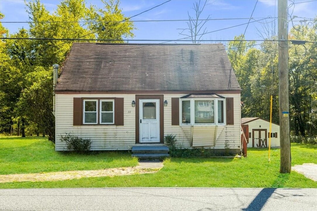 22 Shoddy Hollow Rd in Otisville, NY - Building Photo