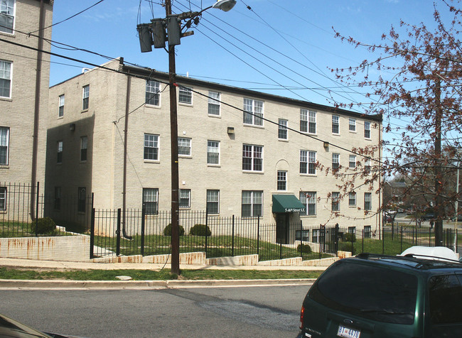 5-29 46th St SE in Washington, DC - Building Photo - Building Photo