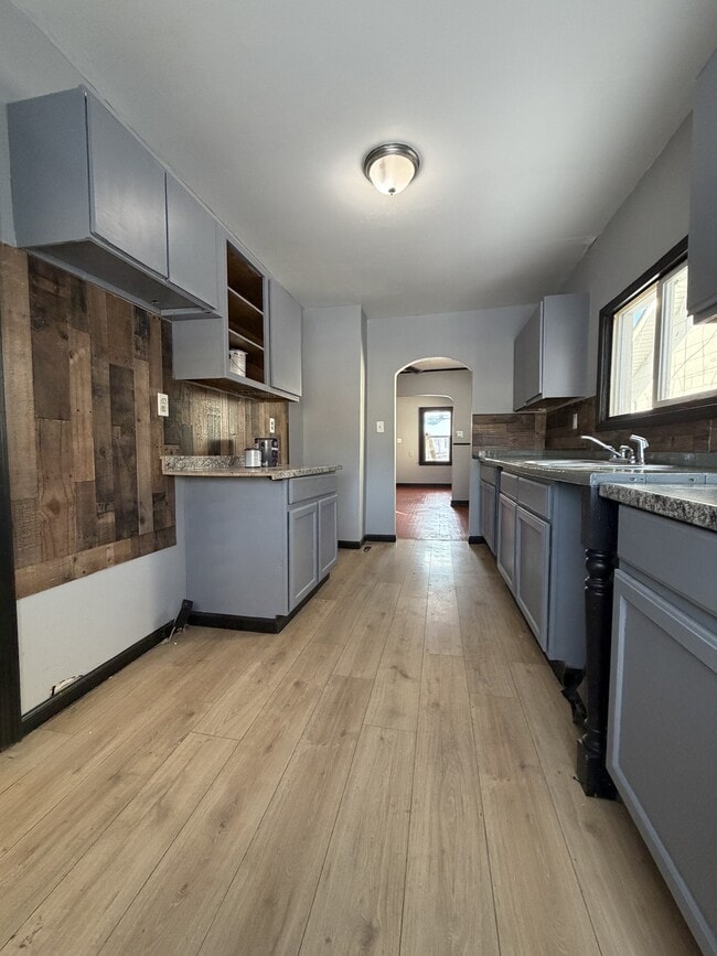 1417 KNIGHT in Flint, MI - Building Photo - Building Photo