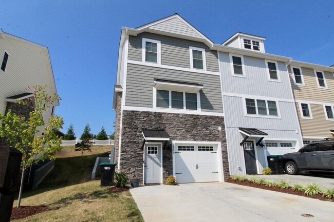 property at 2866 Belgian Dr