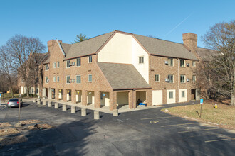 Covenant Manor in Dayton, OH - Building Photo - Primary Photo