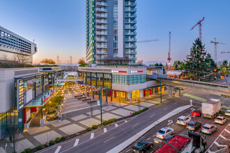 Marine Gateway Tower 1 in Vancouver, BC - Building Photo - Building Photo