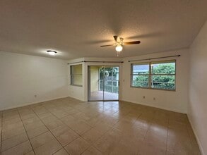 2605 SE 19th Ct, Unit 2506 SE 19th PL in Homestead, FL - Foto de edificio - Building Photo