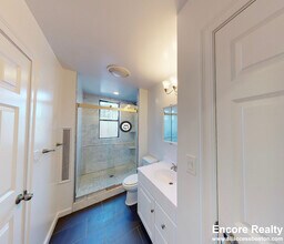 7 Myrtle St, Unit 8 in Boston, MA - Building Photo - Building Photo