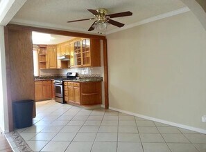 415 Wisteria Dr in East Palo Alto, CA - Building Photo - Building Photo