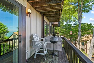 220 Northridge Rd in Beech Mountain, NC - Building Photo - Building Photo