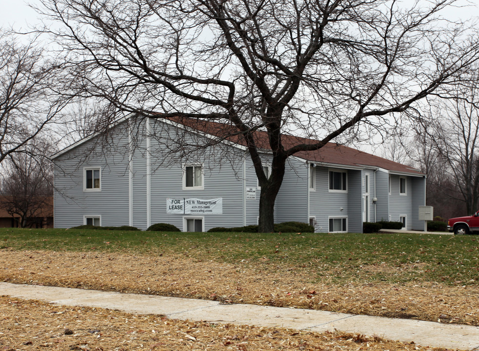 Melrose Manor in Findlay, OH - Building Photo