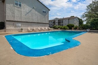 Maple Ridge Apartments in Wichita, KS - Building Photo - Building Photo