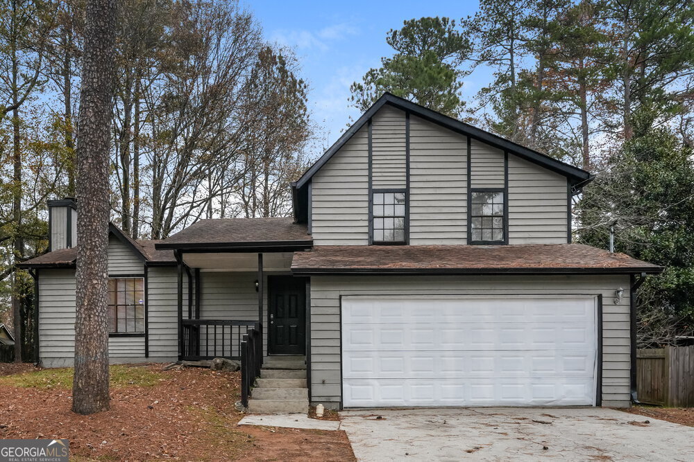 5384 Biffle Downs Rd in Stone Mountain, GA - Building Photo