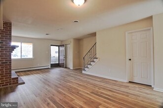 2003 Walnut Ridge Dr in Pottstown, PA - Building Photo - Building Photo
