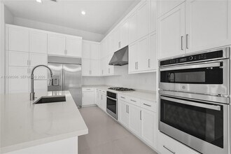 9257 Sunflower Mdw Rd in Boca Raton, FL - Building Photo - Building Photo