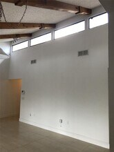 9800 NW 16th Ct in Pembroke Pines, FL - Building Photo - Building Photo