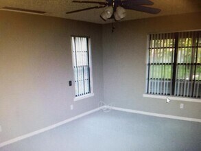 1035 Burrisridge Dr in Lakeland, FL - Building Photo - Building Photo