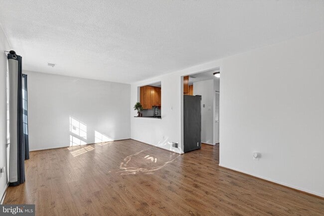 9594 Inverary Ct in Lorton, VA - Building Photo - Building Photo