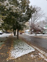 1856 S Rundle Ave in Lansing, MI - Building Photo