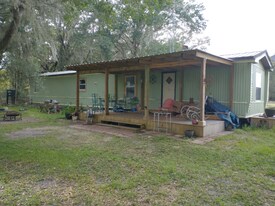 7090 SE 181 Ct in Morriston, FL - Building Photo