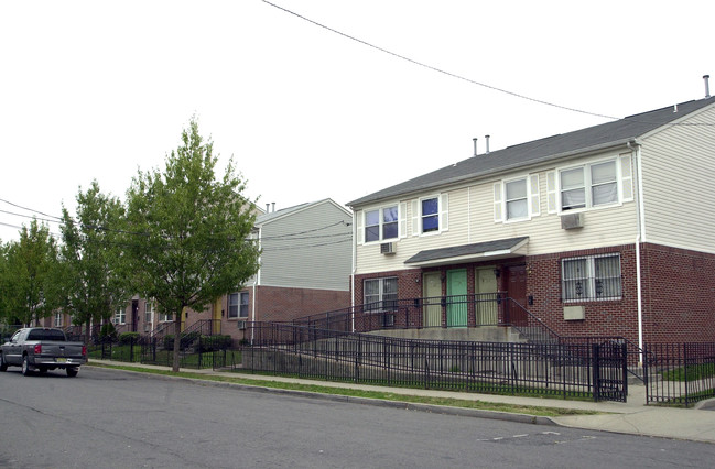 1-39 Ridgewood Ave in Newark, NJ - Building Photo - Building Photo