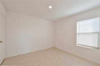 340 Dry Cyn Wy in Haslet, TX - Building Photo - Building Photo