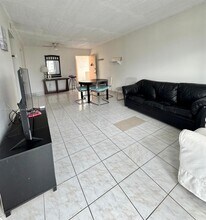 3615 NE 167th St in North Miami Beach, FL - Building Photo - Building Photo