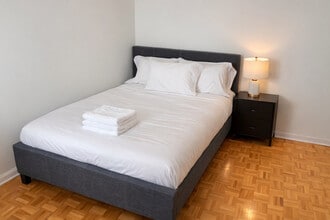4595 Rue L'Écuyer, Unit SI ID1473543P in Laval, QC - Building Photo - Building Photo