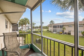 2727 75th St W, Unit 12 in Bradenton, FL - Building Photo - Building Photo