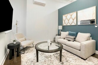 30 E Adams St-Unit -1002 in Chicago, IL - Building Photo - Building Photo