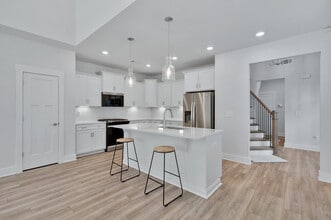 323 Grange Vly Ln in Central, SC - Building Photo - Building Photo