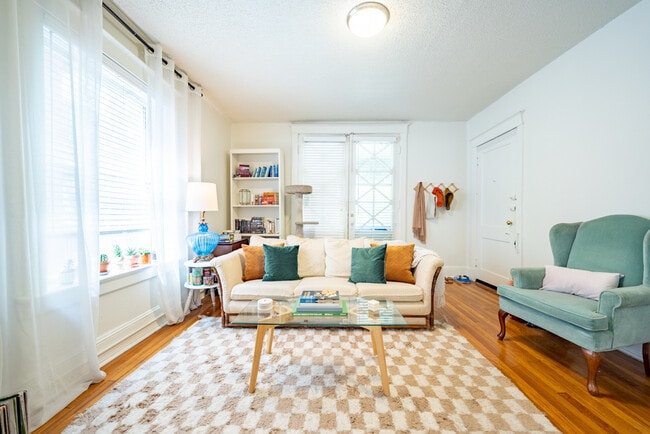 3509 Wyandotte St, Unit 3N
