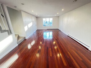 86 Atwood St in Revere, MA - Foto de edificio - Building Photo